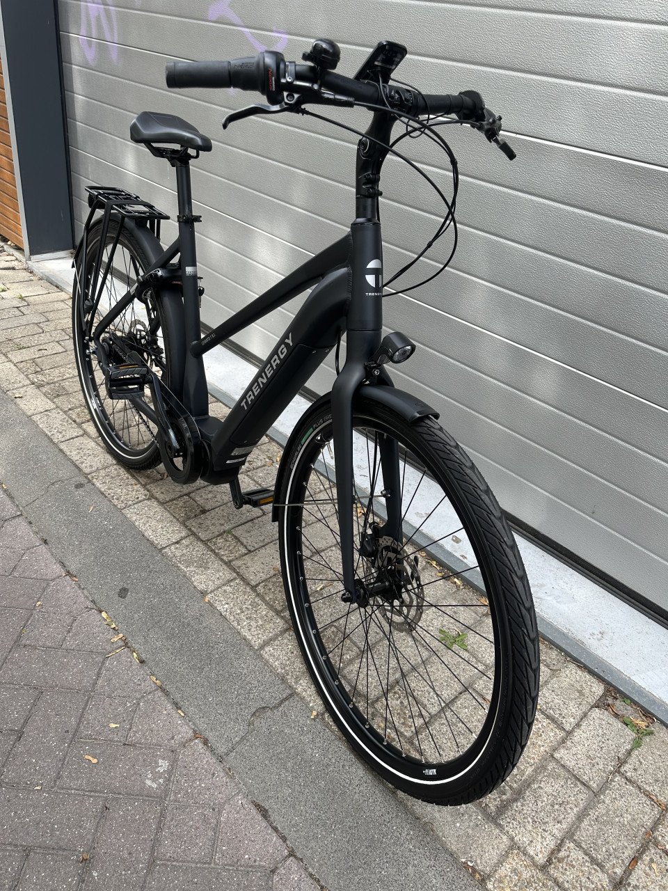 Mooie sportieve ebike middenmotor grote accu en sterke motor