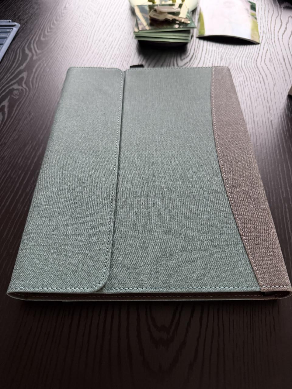 Microsoft surface pro 11 snapdragon x plus