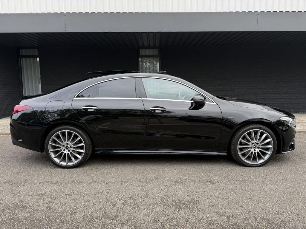 Mercedes-Benz Cla 250e - amg pakket - ambilight - pano -