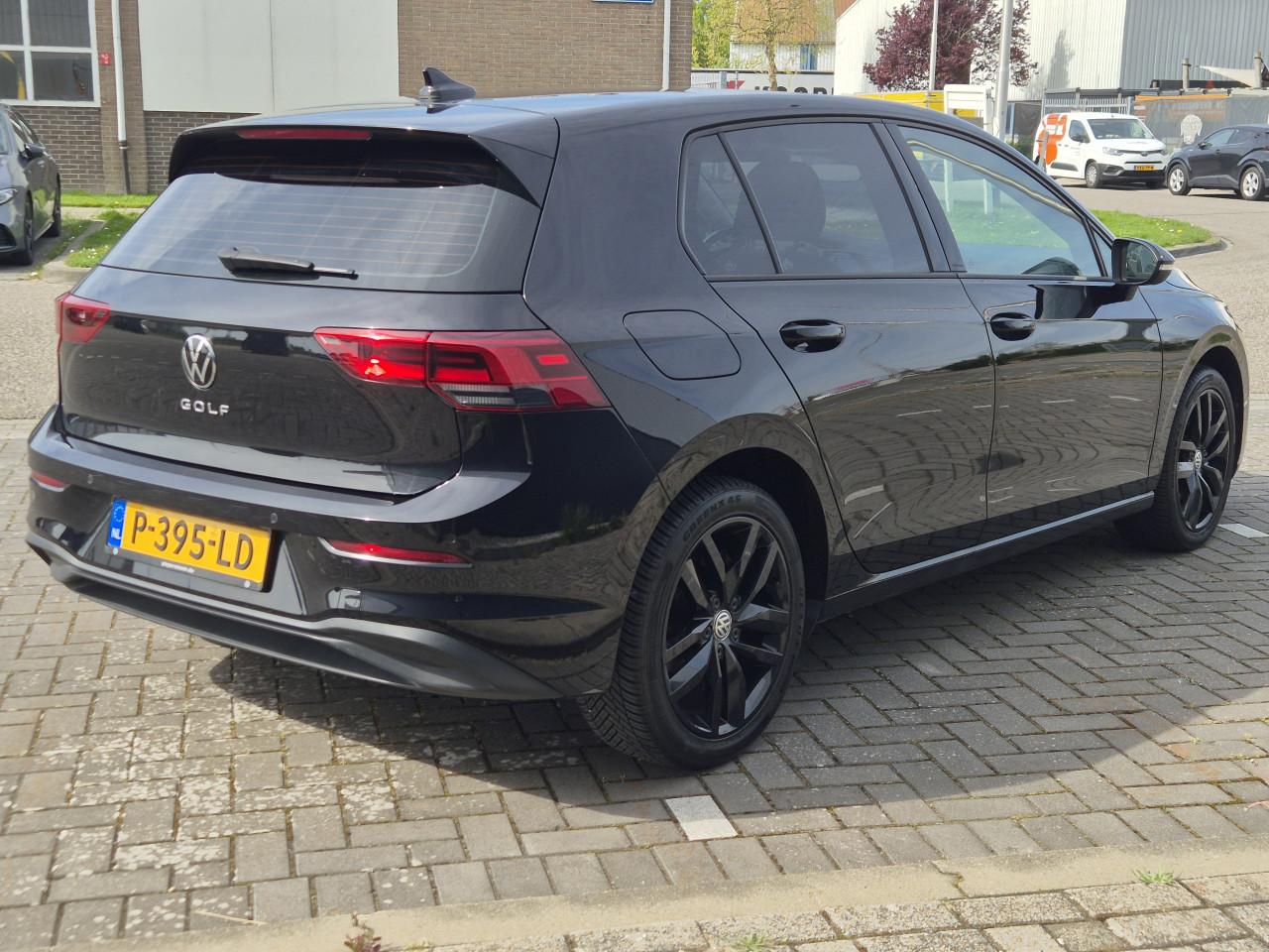 VW Golf 8 | Luxe Style uitvoering | stoel-stuurverw+trekhaak