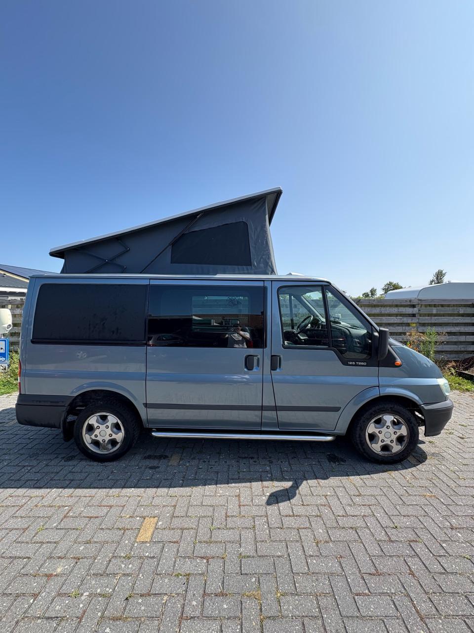 Camperbus met nieuw slaaphefdak!