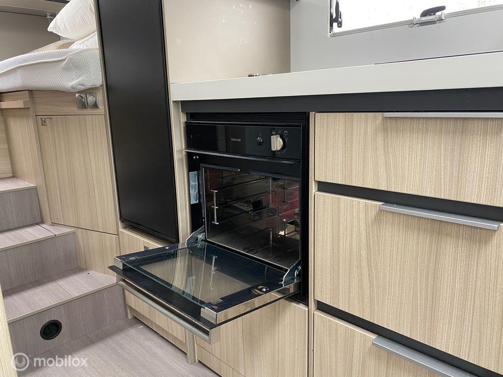 Adria Onbekend compact dl