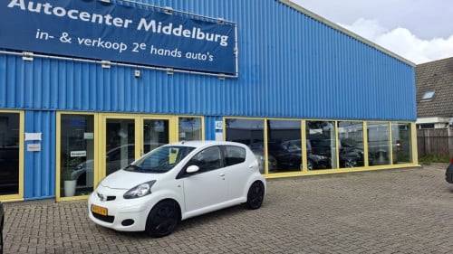 Toyota Aygo 1.0 12v comfort navigator