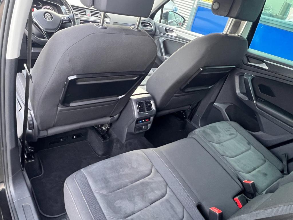 Volkswagen Tiguan 2.0 tsi 4motion r-line highline, virtual cockpit, trekhaa