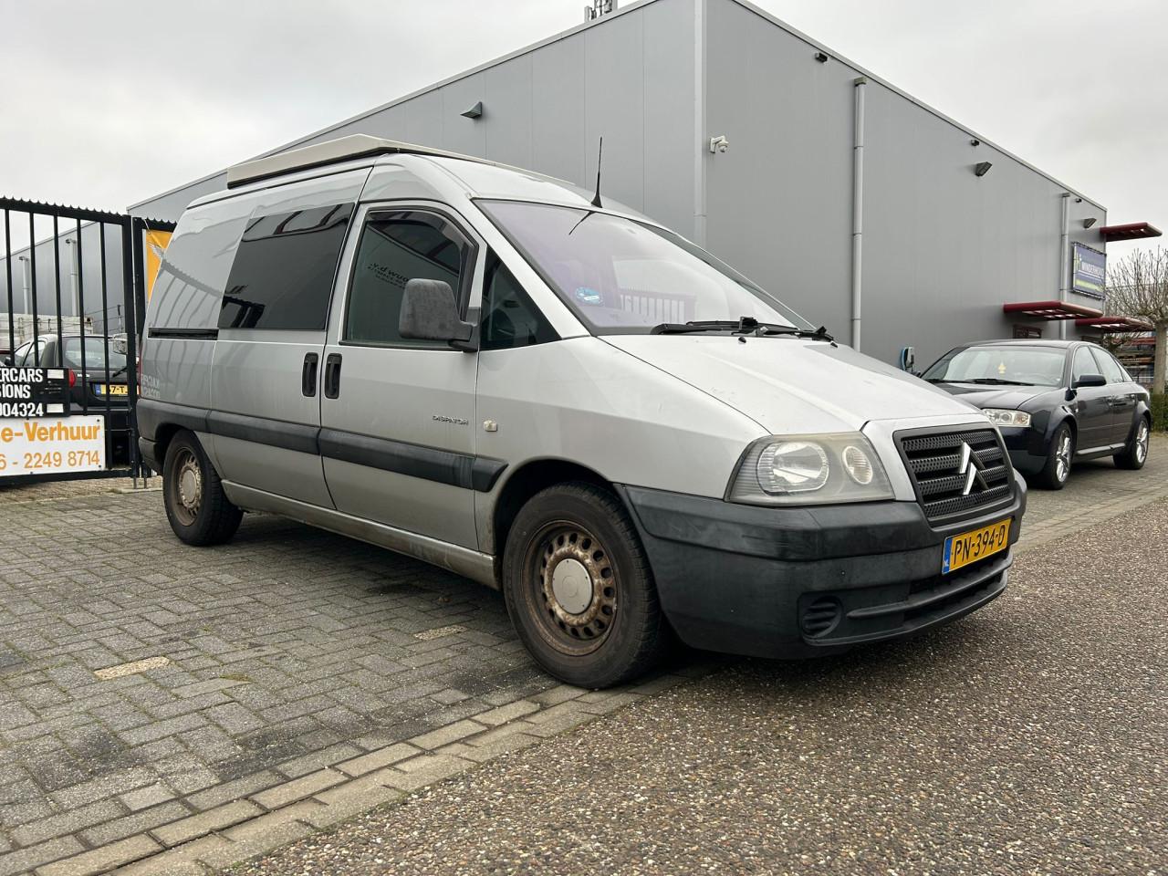 Citroen Jumpy Rechts Gestuurd Compleet met Tent en Keuken en Matras