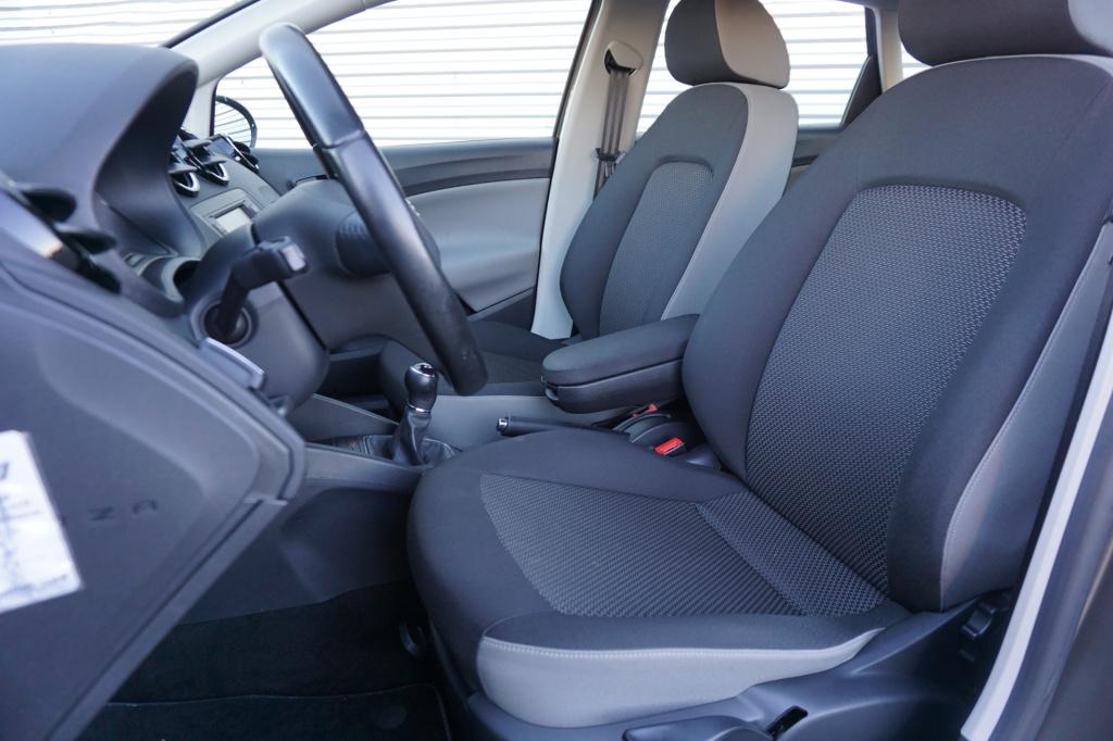 Seat Ibiza st 1.0 ecotsi style connect airco / navi / cruise / parkeersens.