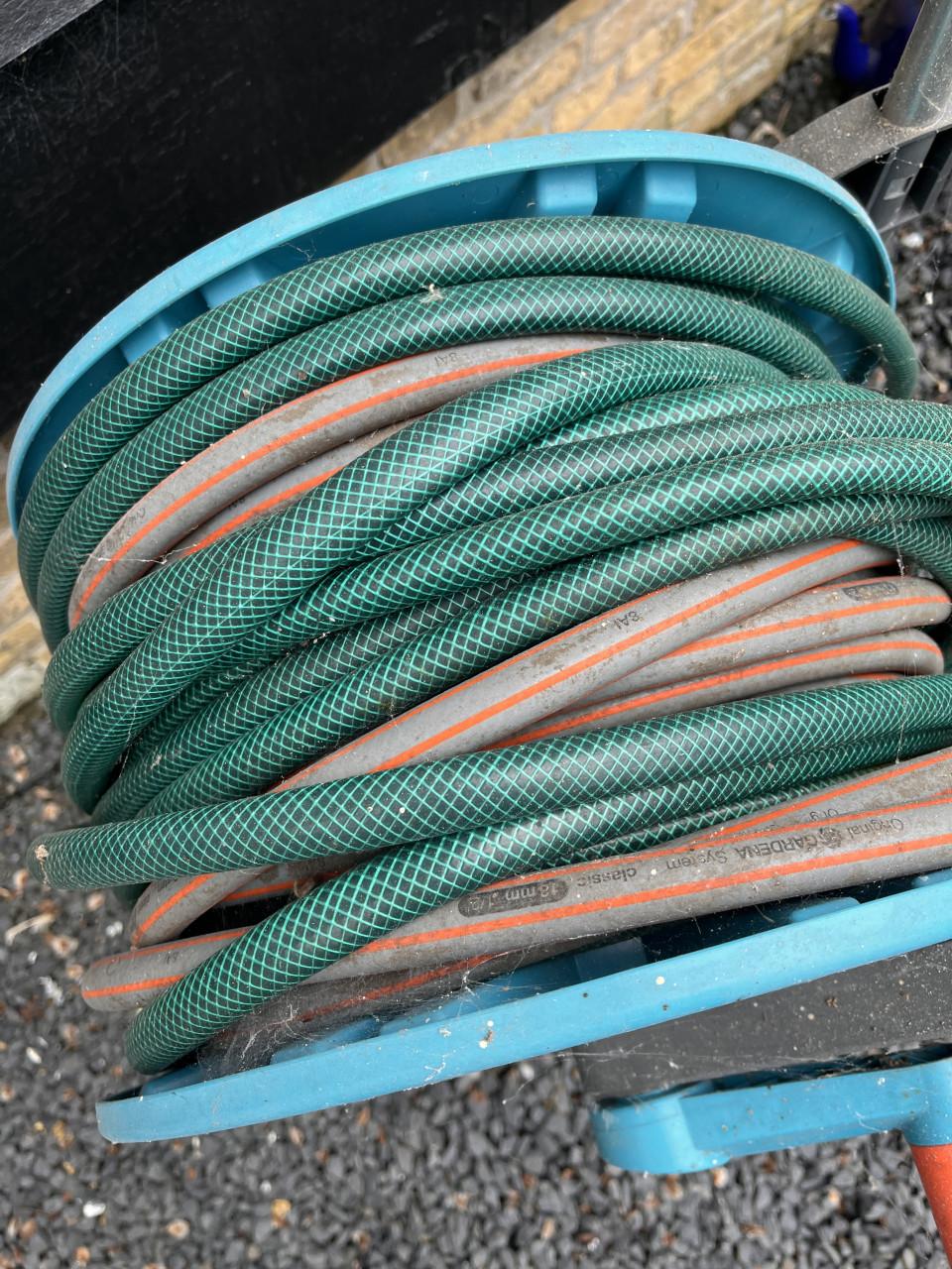 Gardena Tuinslanghaspel met slang - Gebruikt