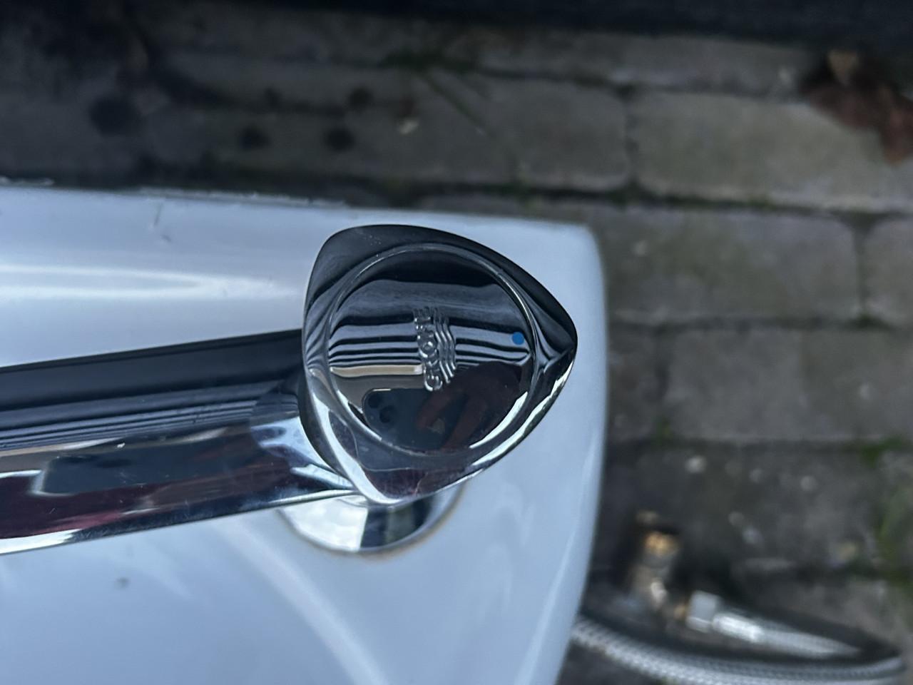 WC-Fontein met kraan