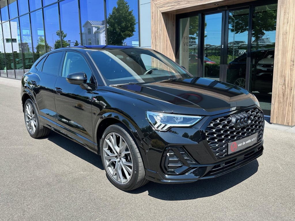 Audi Q3 sportback 35 tfsi 150pk s-tronic 2x s-line | zwart optiek | camera 