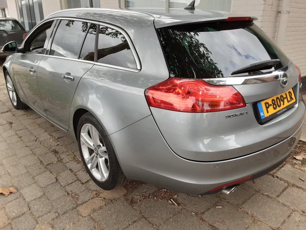 Opel Insignia sports tourer 2.0 t cosmo