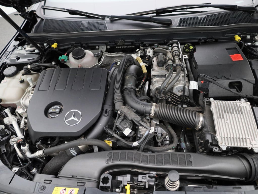 Mercedes-Benz A-Klasse 250 e luxury line | automaat | lmv | half leder | vi