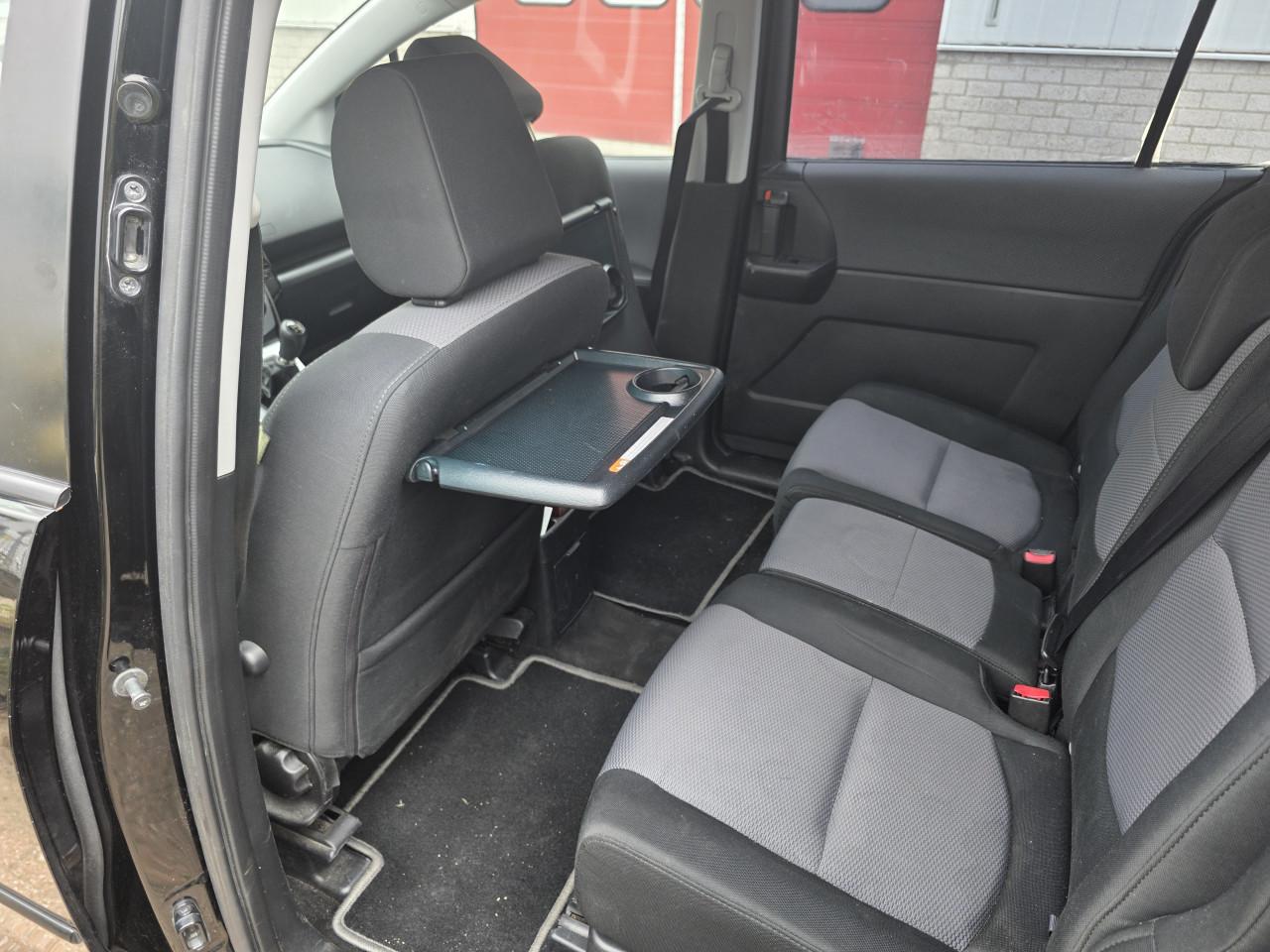 Mazda 5 met 7 personen airco cruise