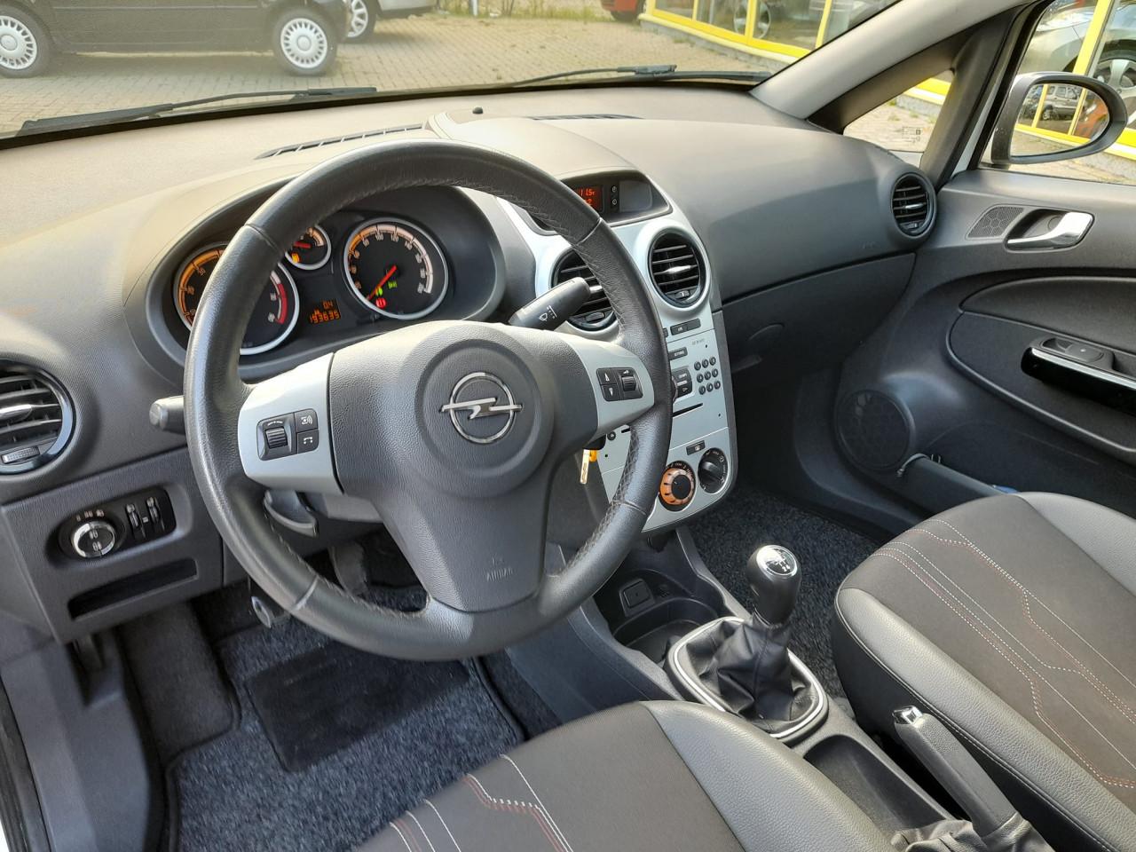 Opel Corsa 1.2 xe Gas G3 Eco Flex Coler Edition 3deurs bj:2012 airco