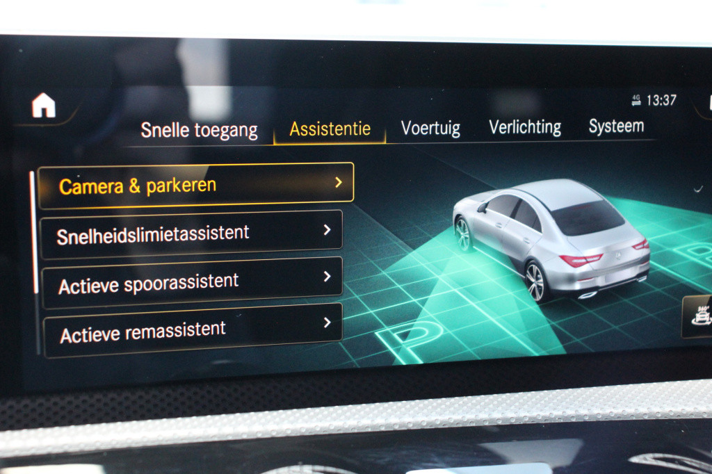 Mercedes-Benz Cla 180 amg | night pakket | pano | sfeerverlichting | camera