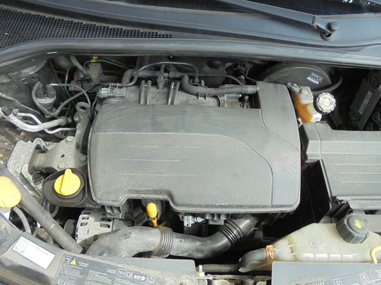 Clio 1.2 motor de 1.2 -16V Authentique uitvoering 135.369 Km vol jaar Apk