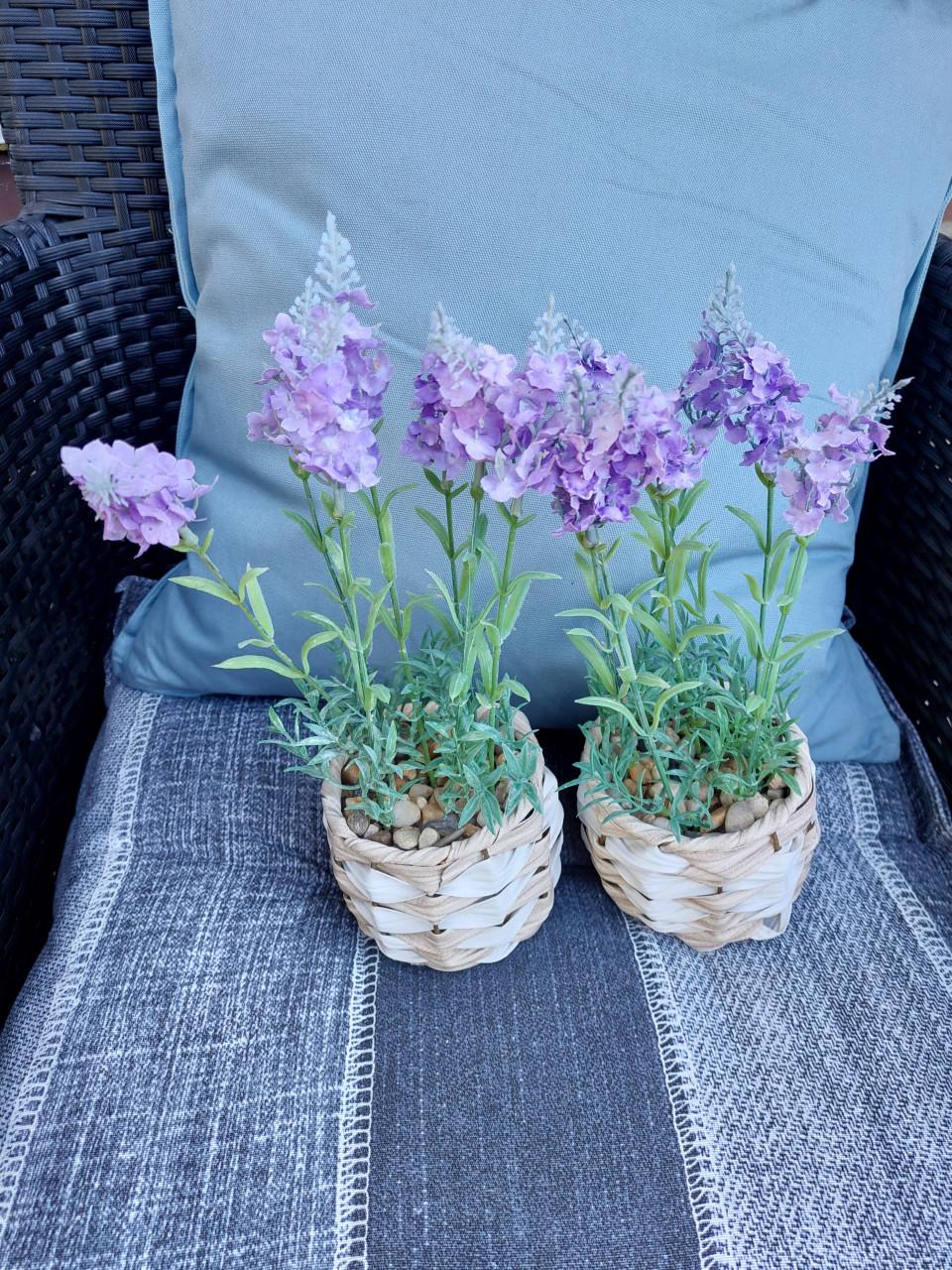 Set van 4 lavendel kunstplantjes goede staat