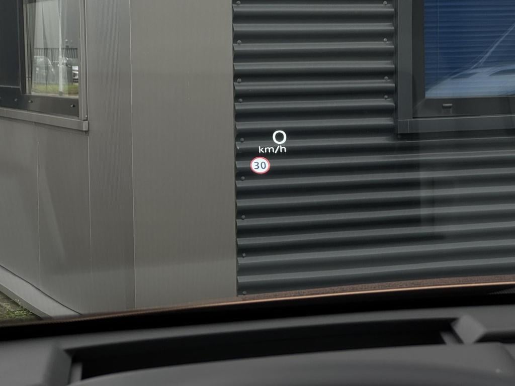 Nissan Ariya advantage edition 66 kwh vision pack + panoramadak