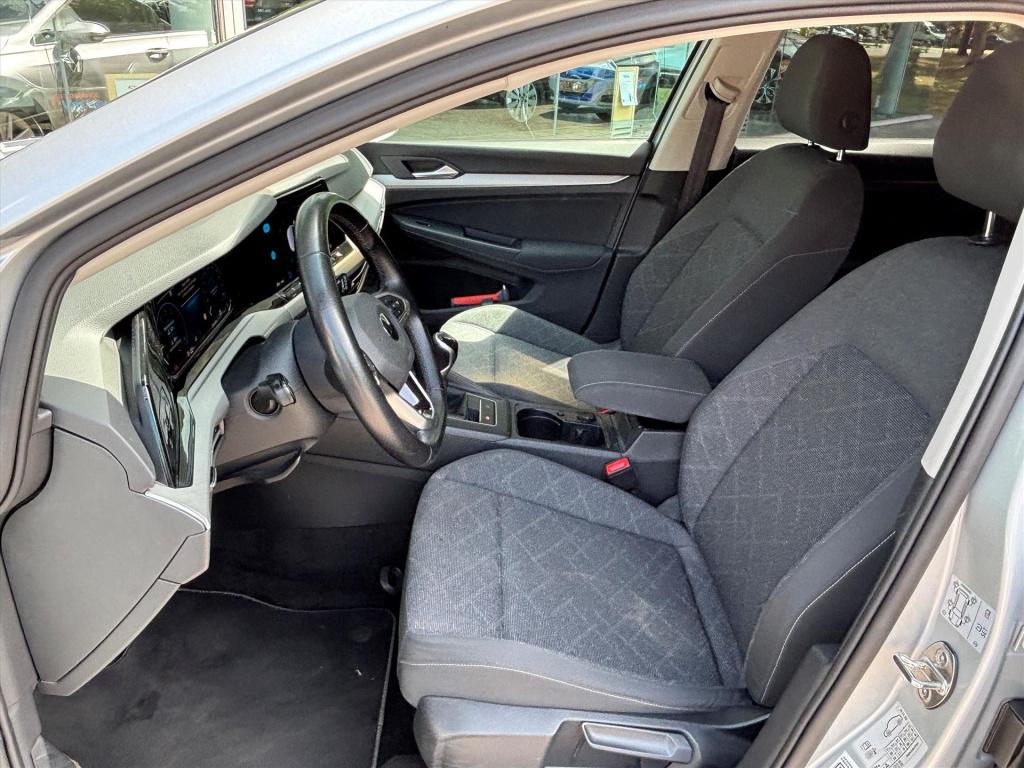 Volkswagen Golf 1.5 tsi 130pk life| navigatie |adapt cruise| led| rijklaarp