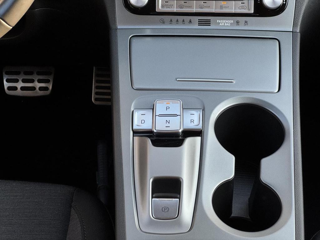 Hyundai Kona ev pure 64 kwh soh 98% incl. trekhaak!