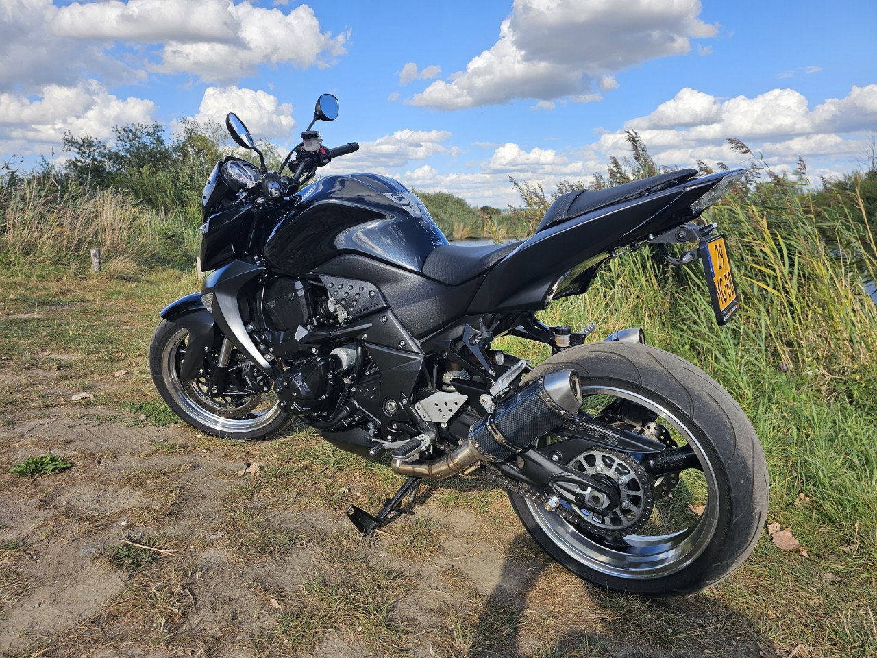Kawasaki Z1000 bj 2009 weinig km 16000 km