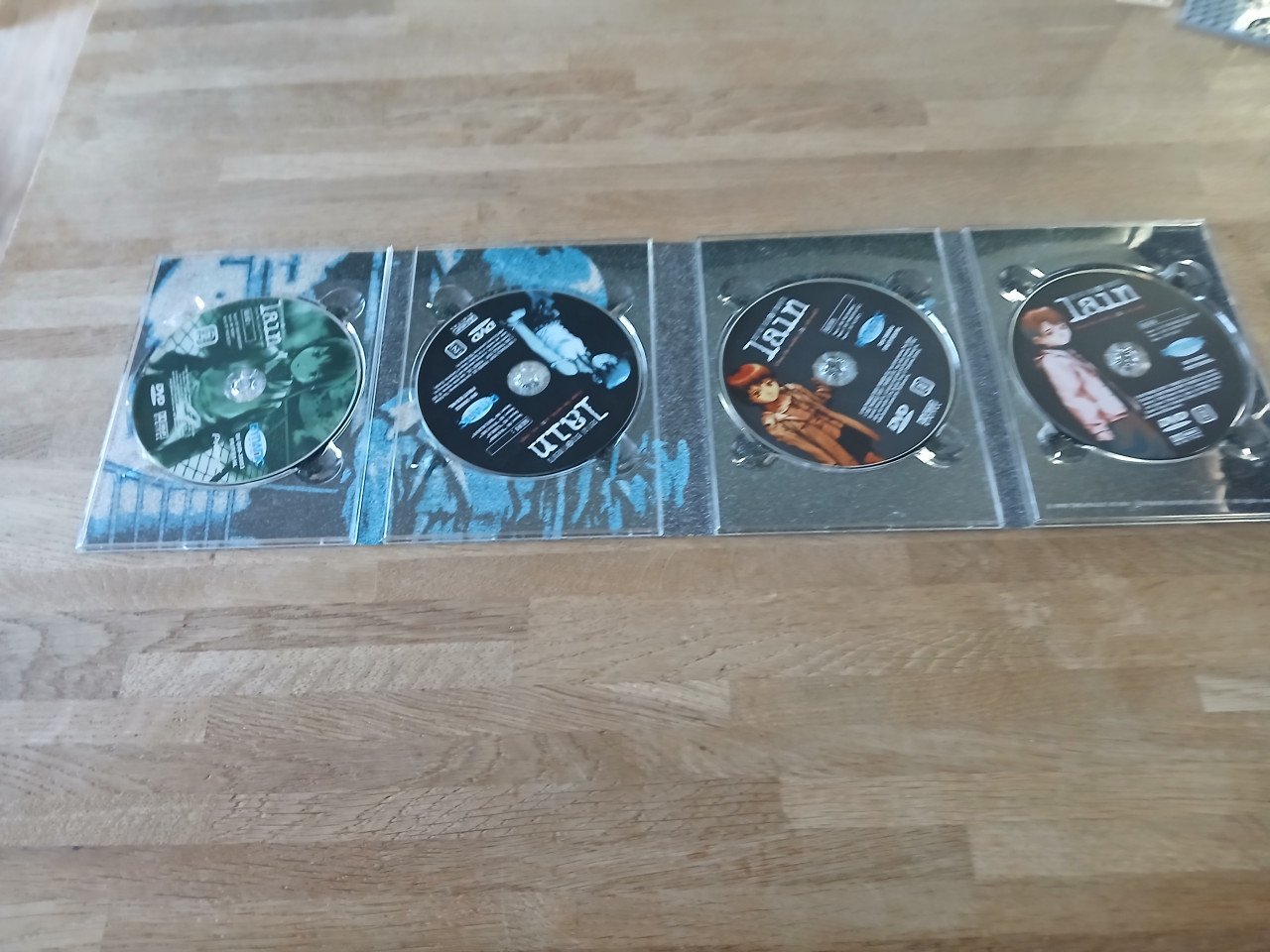 Lain serial experiments dvd