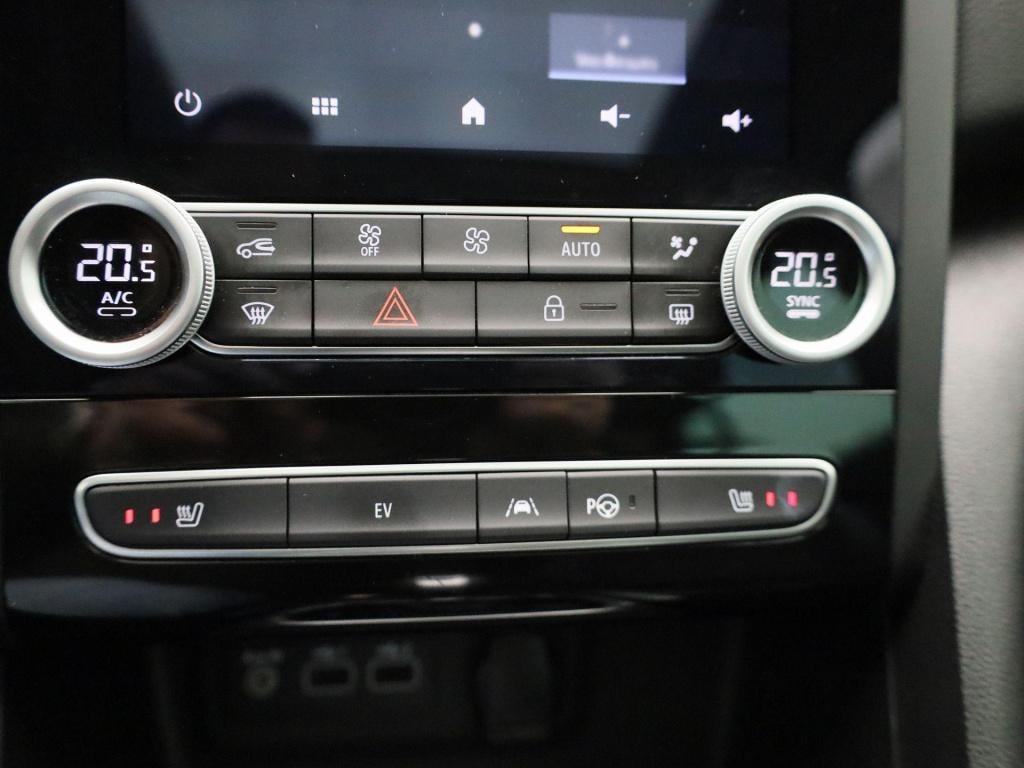 Renault Megane E-tech estate 1.6 plug-in hybrid 160 business edition one | 