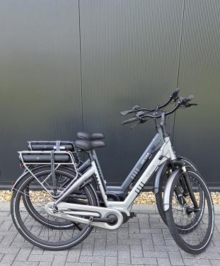 Mooie nette Set Cortina E-Octa 53cm 750Wh