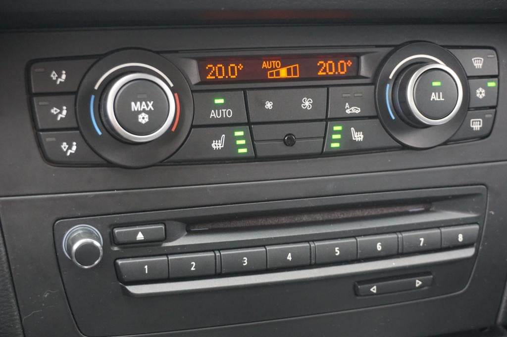 BMW X1 xdrive20d executive automaat - climate / navi / cruise / leder / sto