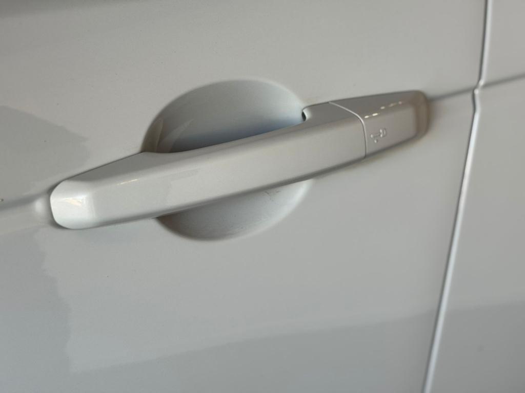 Land Rover Discovery p300e 1.5 r-dynamic s