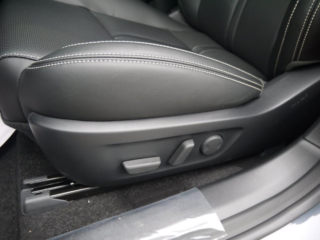 Mazda 6 6e takumi long range 80 kwh