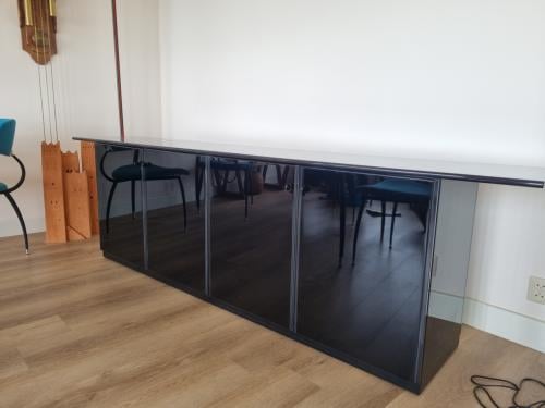 Dressoir sideboard zwart hoogglans Sheraton stijl