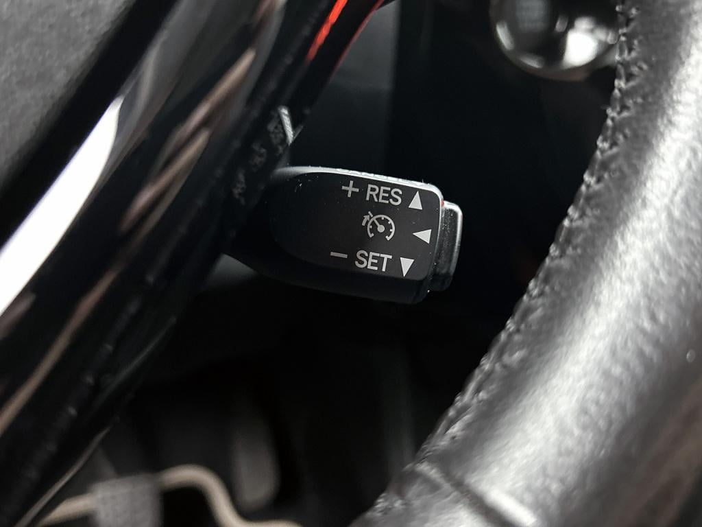 Peugeot 108 72pk roland garros top! | rijklaar | climate control | achterui