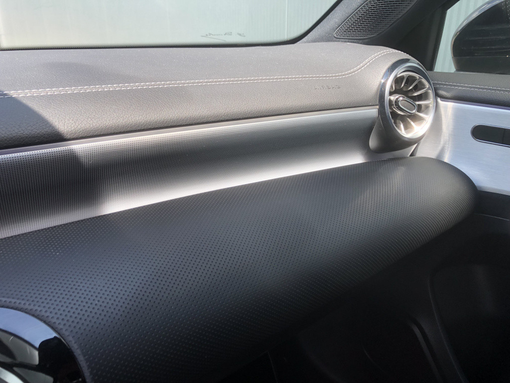 Mercedes-Benz A-Klasse 250 e business solution amg limited