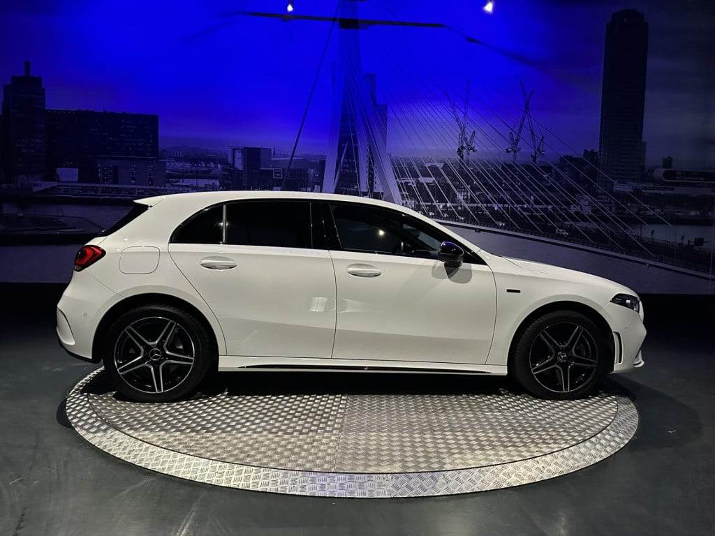 Mercedes-Benz A-Klasse 250 e premium *led*sfeerlicht*appconnect*