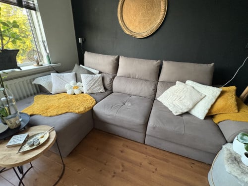 Prachtige volledig uitschuifbare hoekbank taupe ZGAN L=280cm D=165cm