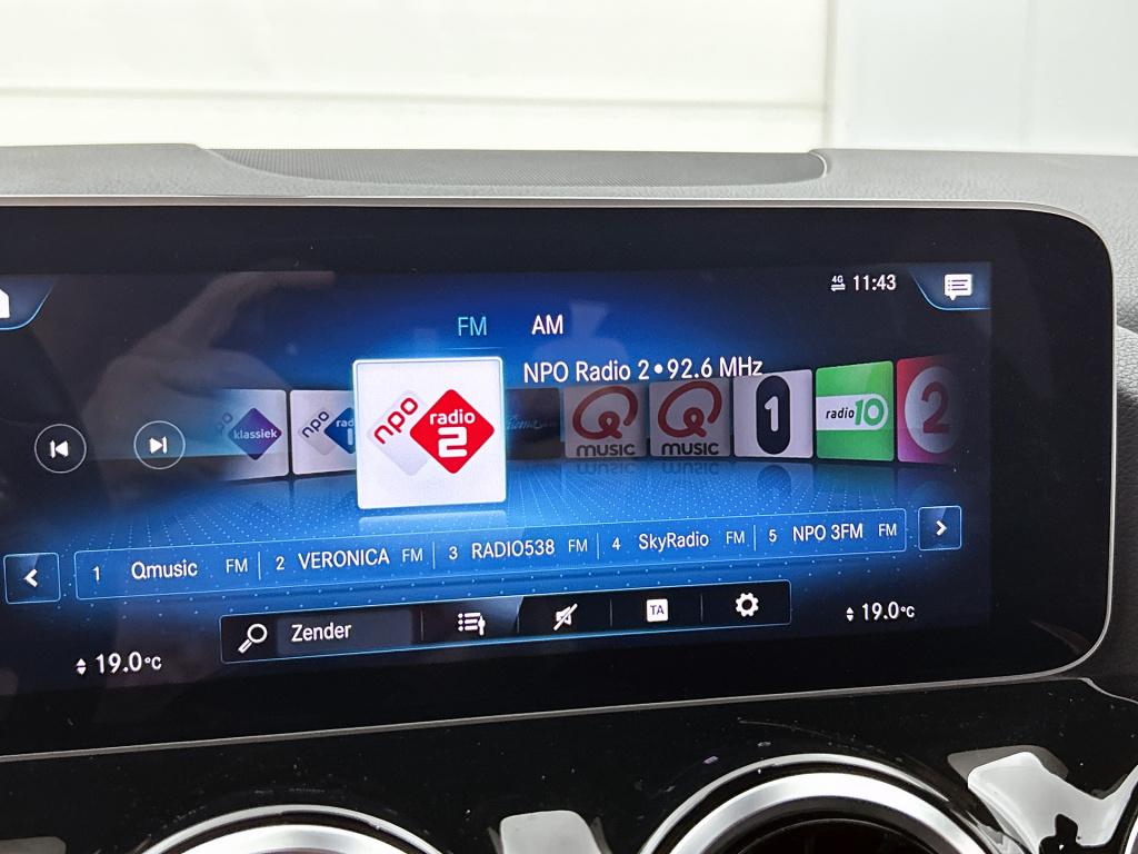 Mercedes-Benz B-Klasse 180 business solution amg | amg line | trekhaak | st