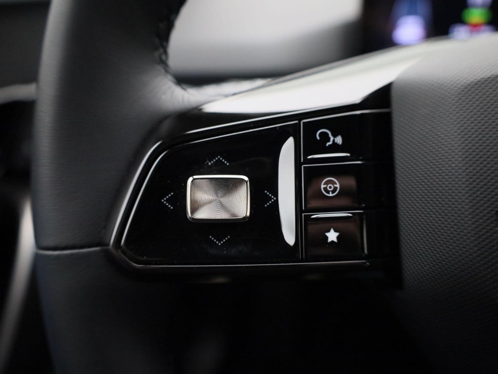 MG 4 luxury 64 kwh | navigatie | climate control | apple carplay / android 