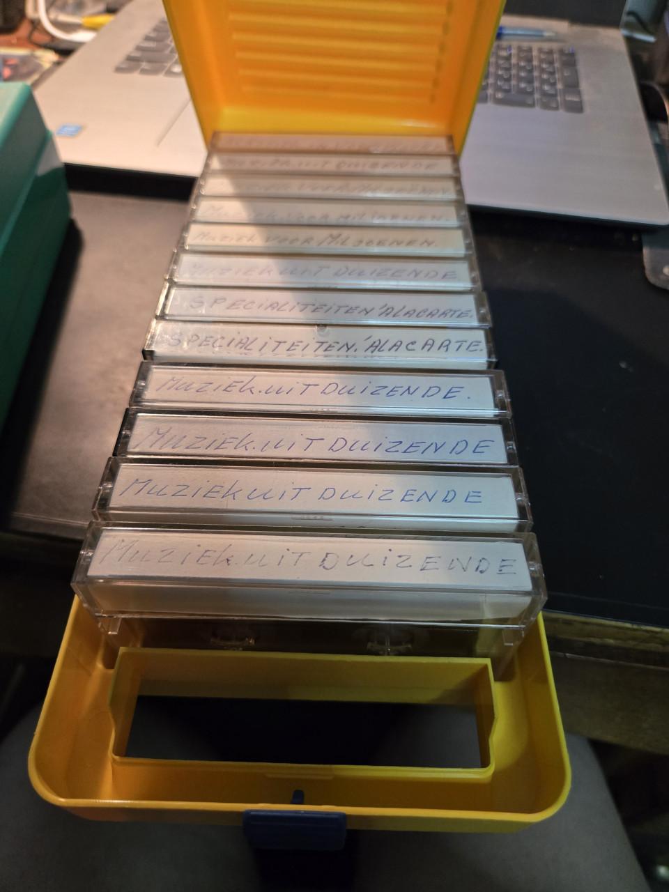 Handige Jaren zeventig muziekcassette koffer