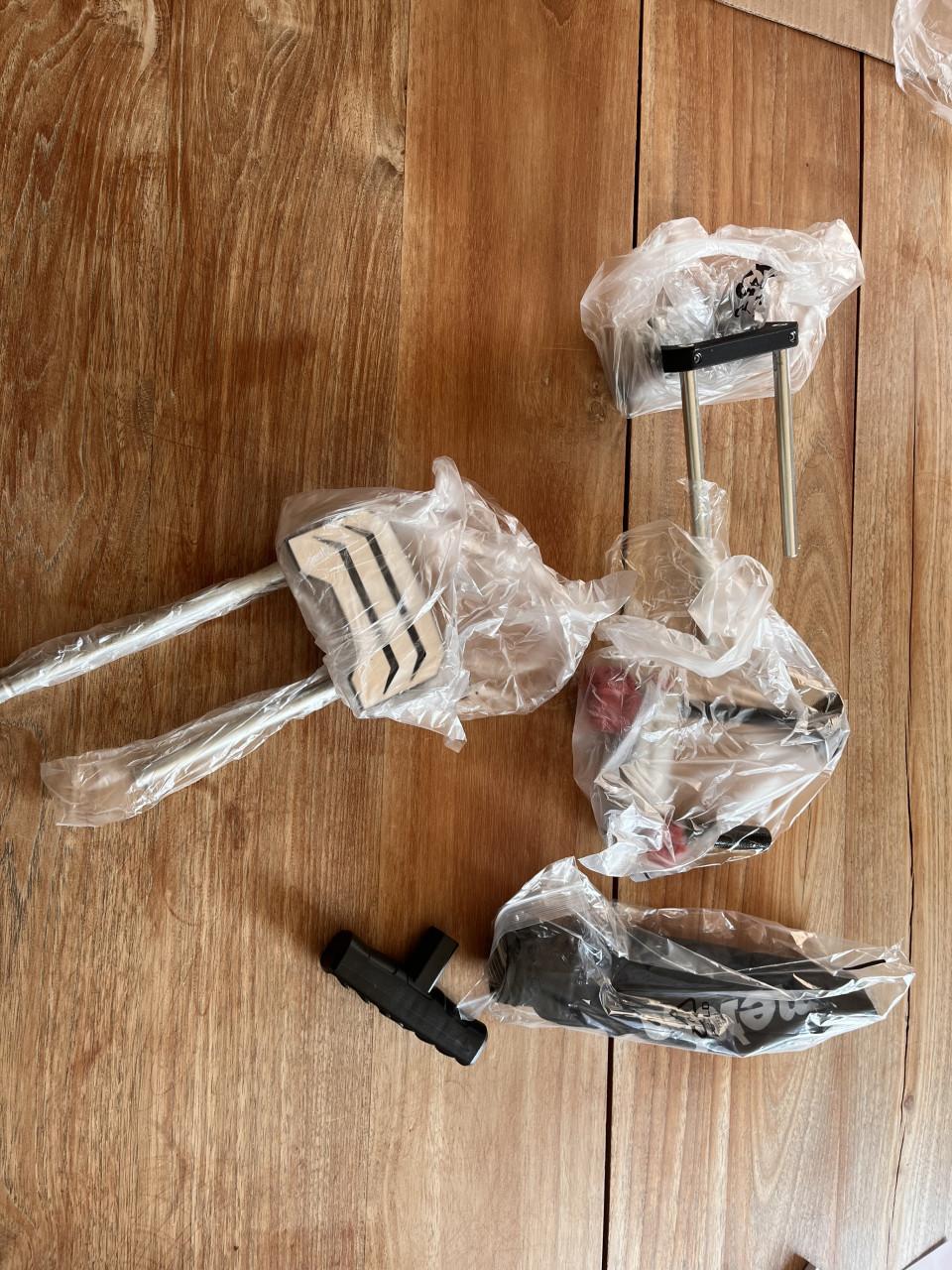 Afkortzaag METABO KS 216 M (Als nieuw) 1 week oud. Met bon en garantie.