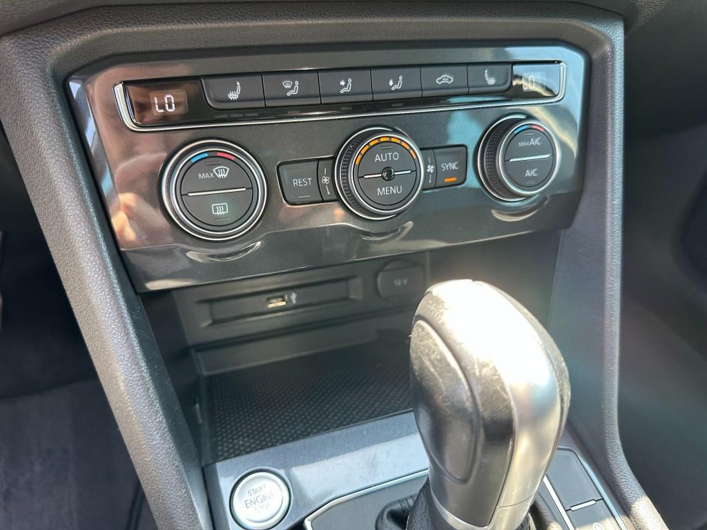 Volkswagen Tiguan 1.5 tsi act comfortline business trekhaak (1800kg) led ke