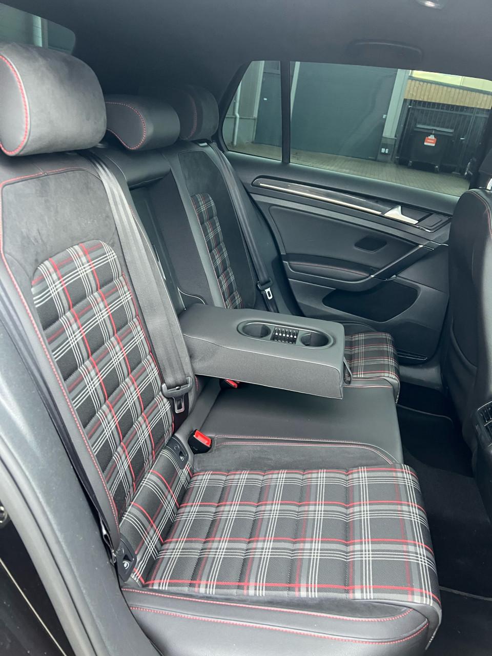 Volkswagen Golf 2.0TSI GTI Perfomance