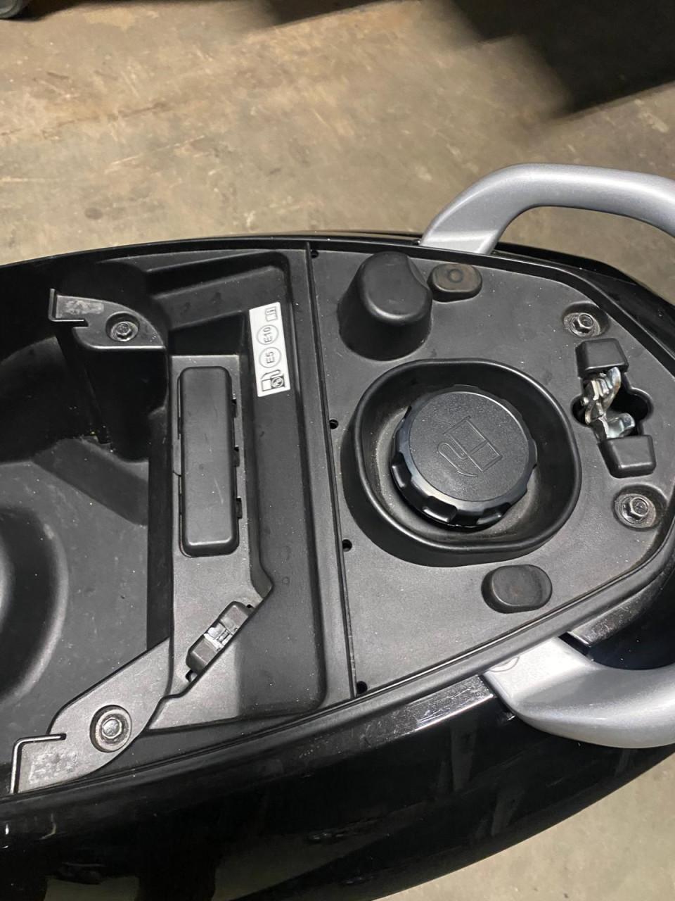 Peugeot Kisbee scooter