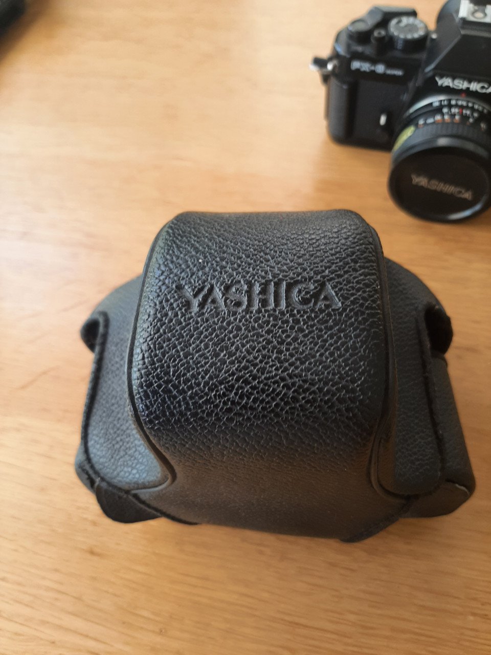 Yashica FX-3 Super, 2000 met 50 mm lens