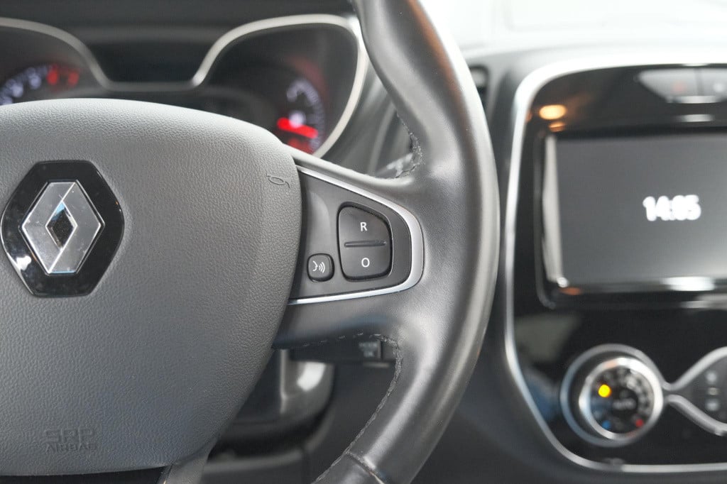 Renault Captur tce 90 intens | trekhaak | camera | navigatie | parkeersenso