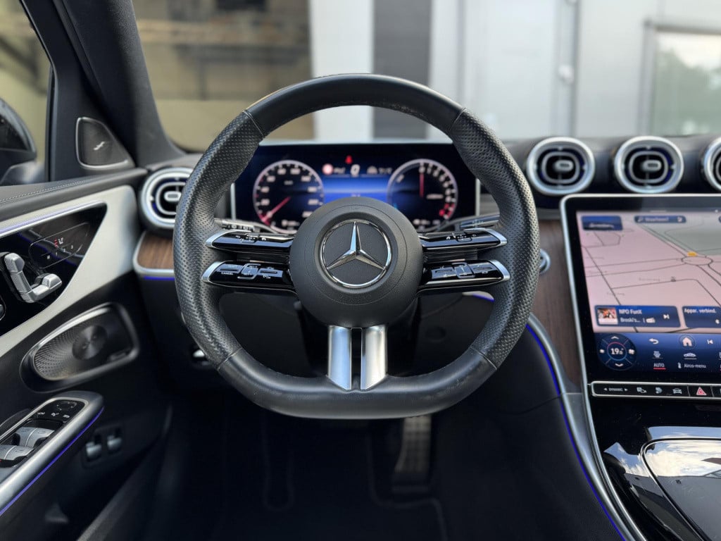 Mercedes-Benz C-Klasse estate 300 e amg line soh 99% nl-auto, volle opties!