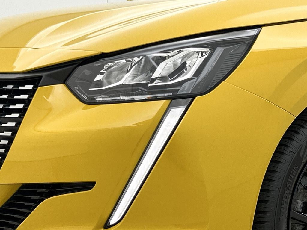 Peugeot 208 100 pk automaat allure pack | rijklaar | keyless entry | camera