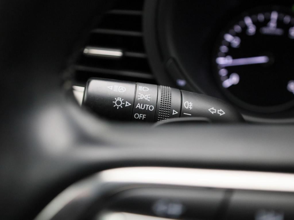 Mazda 3 2.0 e-skyactiv-x m hybrid 180 luxury | automaat | bose | stoel/stuu