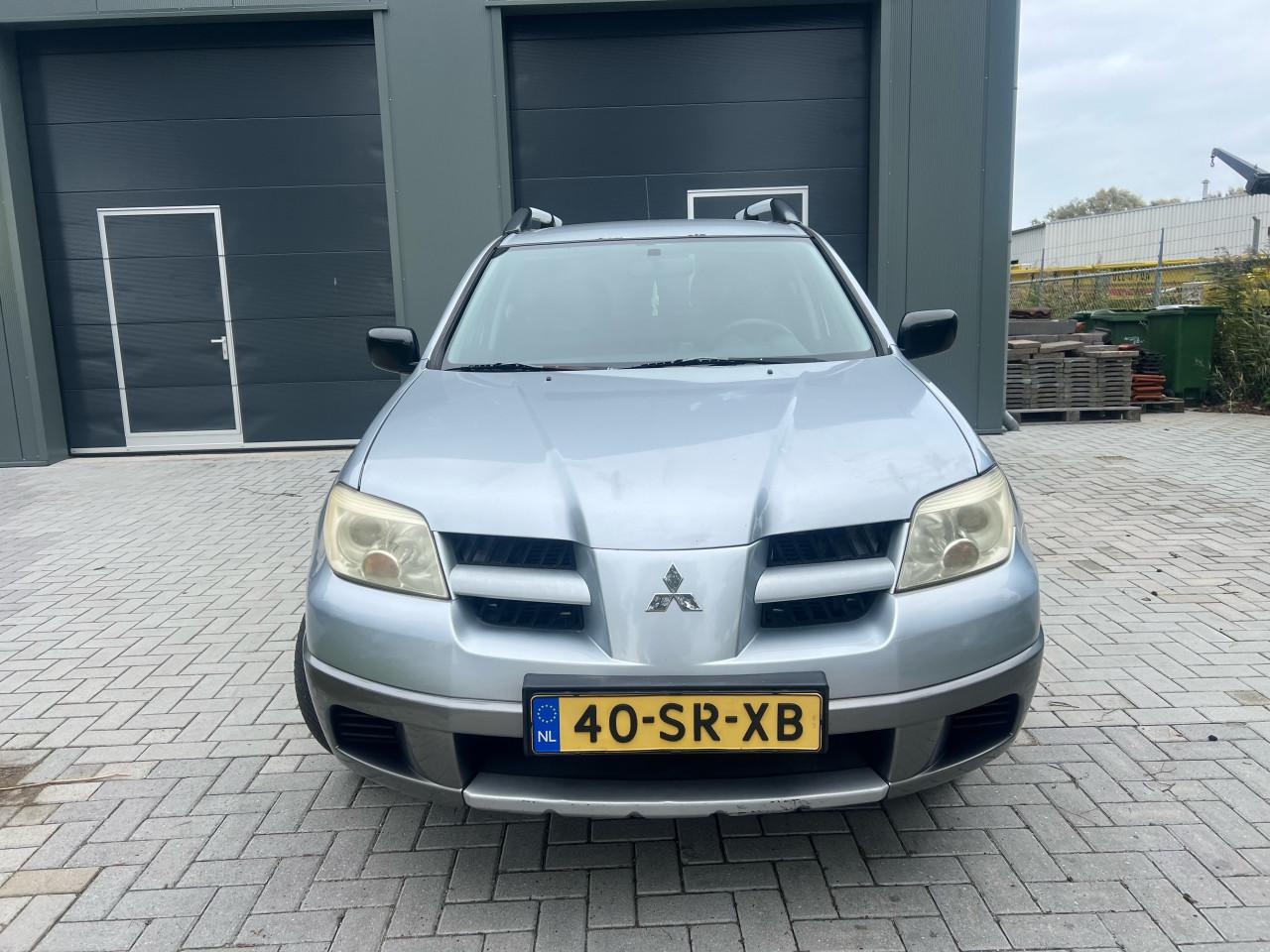 Mitsubishi Outlander Sport 2.0 Invite +