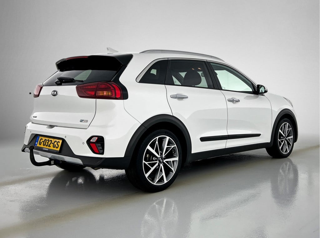 Kia Niro 1.6 gdi hybrid sportsline | trekhaak | 18 inch | half leder