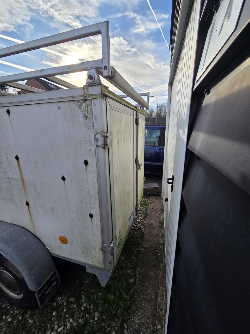Aanhangwagen gesloten